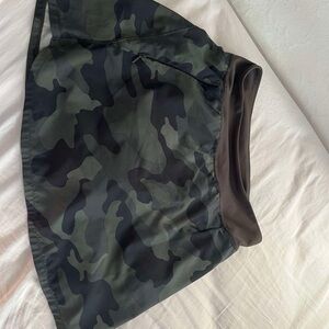 Old Navy Active camo skirt